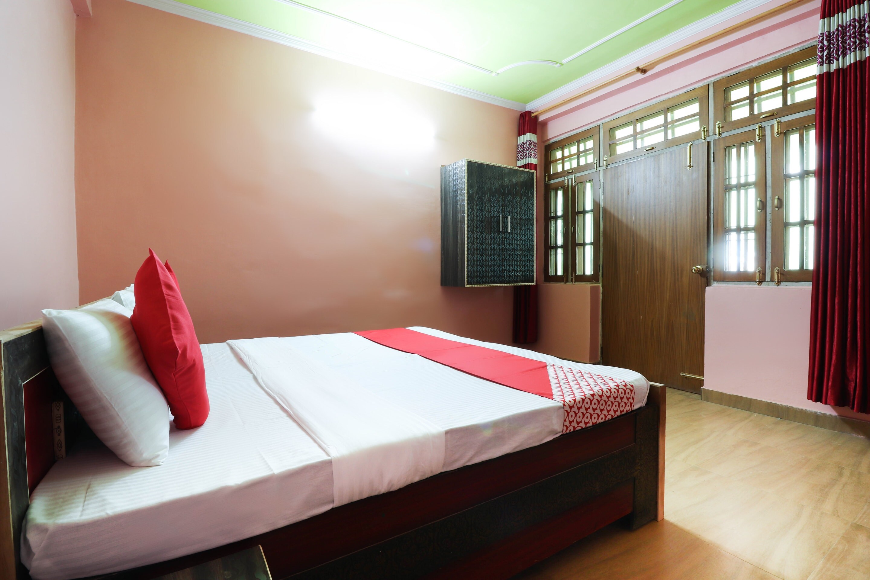 Hotel O Balaji Guest house - Tap to explore photos