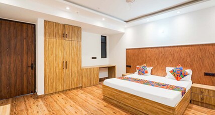 FabHotel Golden Inn Room Type - Deluxe Room