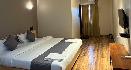 HOTEL NEERA Room Type - Premium Rooms