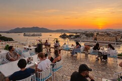 Dreamyard |Rooftop Restaurant at Lake Pichola|