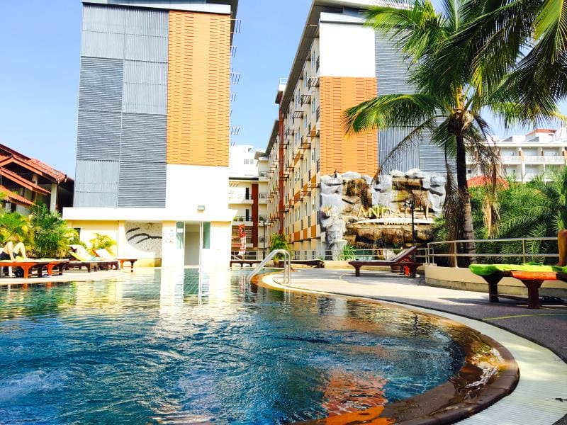 Andatel Grande Patong Phuket - Tap to explore photos