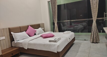 The Valley Rose Room Type - Deluxe Room