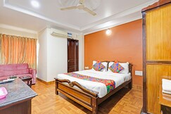 FabHotel Royal Grand Residency