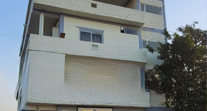 Light House Room Type - AC Triple-bedded  Room with Jungle View R4