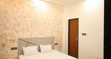 Rudraksh Homestay Room Type - Bedroom 1