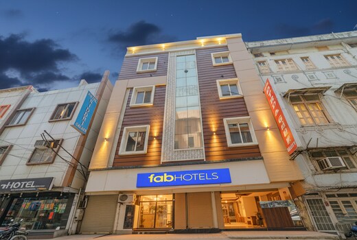 FabHotel Shree Galaxy