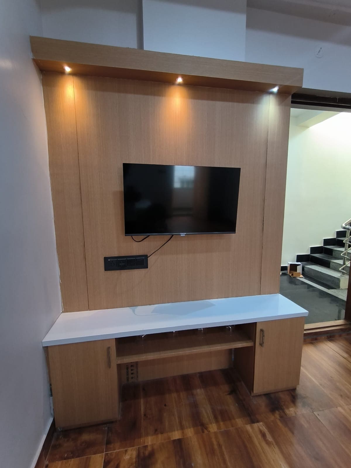 SWAGAN HOME STAYS Deluxe 1BHK Apartment - Tap to explore photos