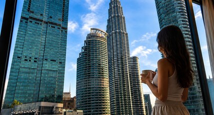 DeKing Hotel - Twin Towers Room Type - deKing Premium - Twin Tower View