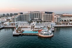 Hilton Abu Dhabi Yas Island -  Free Theme Park Tickets