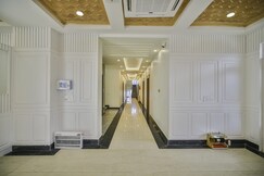 Address of Hotel White Castle