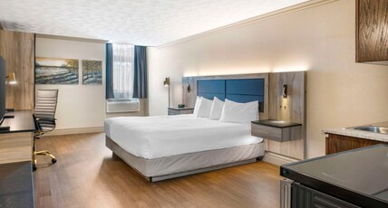 Best Western Plus Edmundston Room Type - 1 King Bed, Non-Smoking, Kitchenette, Work Desk, Chair, Microwave And Refrigerator, Full Breakfast Best Western Plus Edmundston Room Type - 1 King Bed, Non-Smoking, Kitchenette, Work Desk, Chair, Microwave And Refrigerator, Full Breakfast