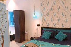 Ivy Splendour Blu Private Studio Oshiwara