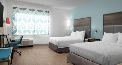 Tru by Hilton North Augusta Room Type - 2 QUEEN ACCESSIBLE TUB