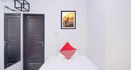 Townhouse Oak Ancol Room Type - Indonesia Deluxe Budget