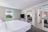 Holiday Inn Columbus, an IHG Hotel Room Type - 1 King Bed Premium Comm Accessible