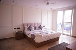 HOTEL ELVILLA