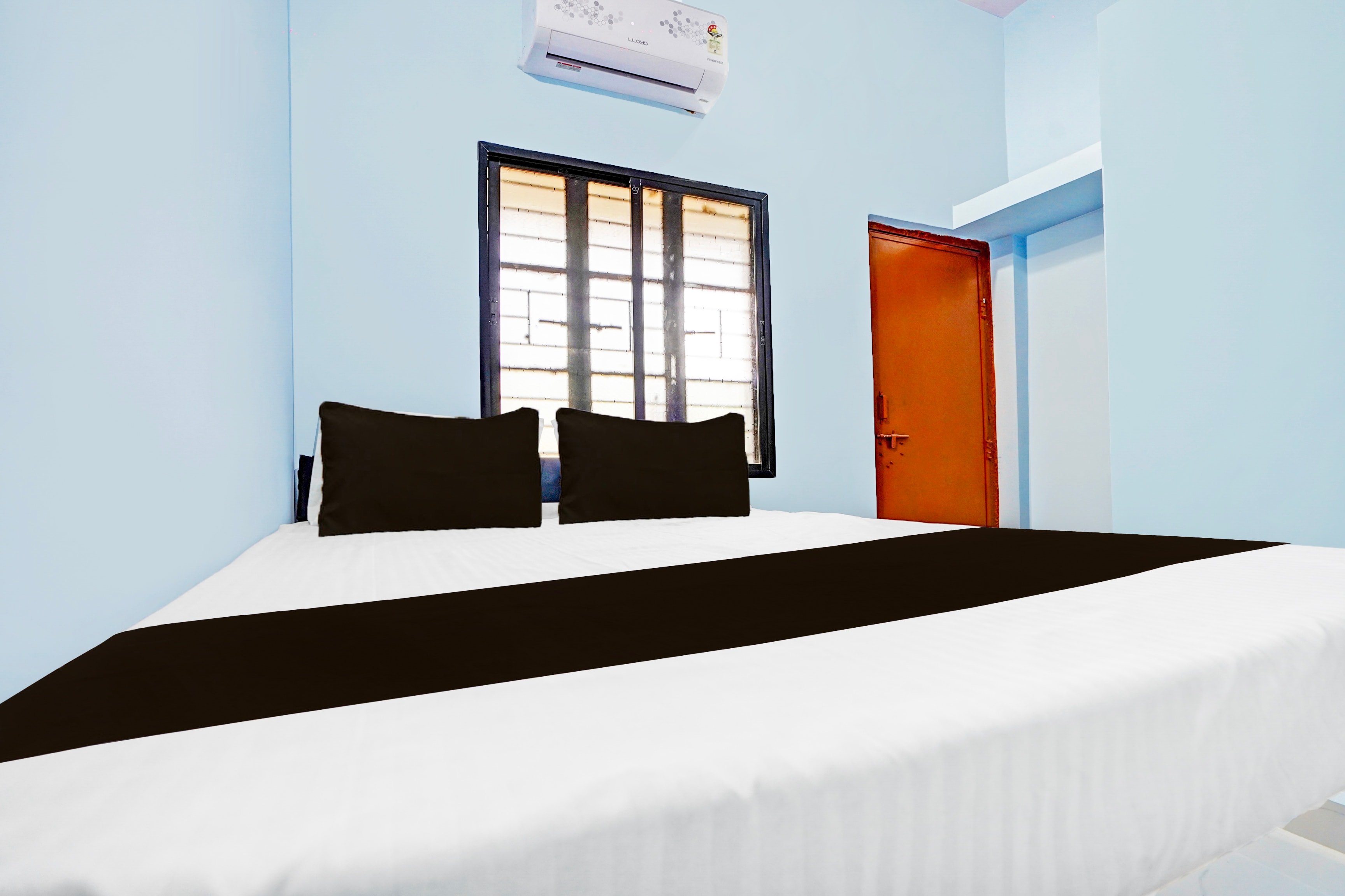 Hotel O Arnav Gold - Tap to explore photos
