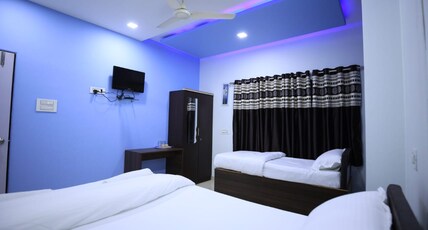 Anandi Guest House Room Type - Super Deluxe AC Room