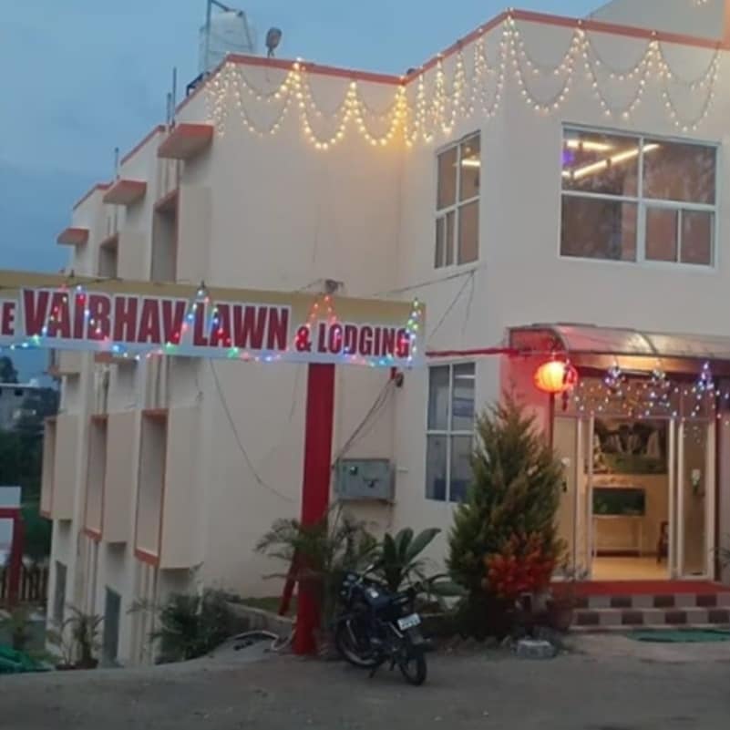 Vaibhav Lodging and Boarding - Tap to explore photos
