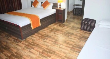 Camp Buffalo Retreat Room Type - Luxury Family Cottage