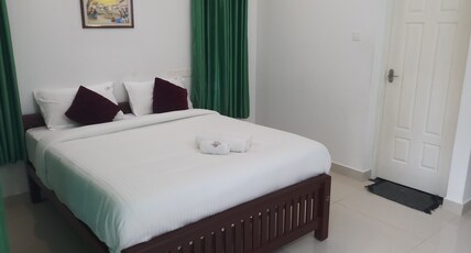 Mushroomhut Resort Room Type - Deluxe Room