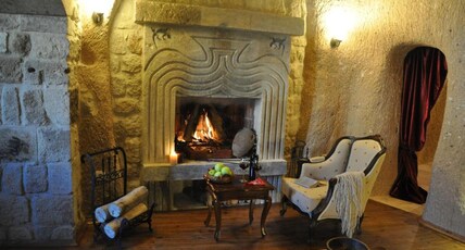 Dere Suites Hotel Room Type - Junior Cave Suite