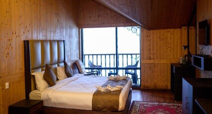 Istana Resort & Spa Room Type - Kanchenjunga Family Room