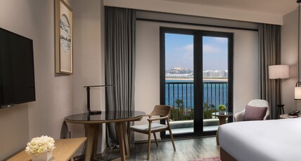 Crowne Plaza QingdaoOrientalMovieMetropolis Room Type - Premium Room
