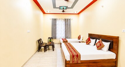 The Lord Rama Palace - 500 mtr From Ram Temple Room Type - AC Four bed Room The Lord Rama Palace - 500 mtr From Ram Temple Room Type - AC Four bed Room