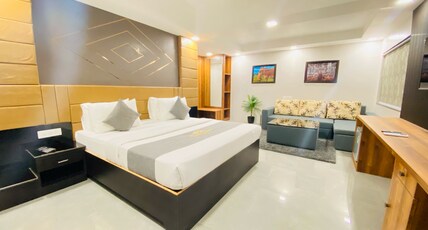 Kakkson Club Room Type - Jacuzzi Suite Room
