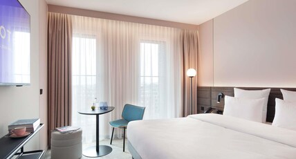 Novotel Hamburg Central Station Room Type - Standard room with 1 double size bed