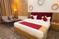 Highway Resort with Swimming Pool