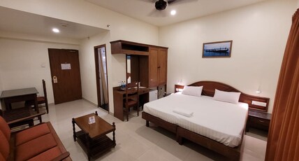 Ashoka Tourist Home Room Type - Deluxe Room AC