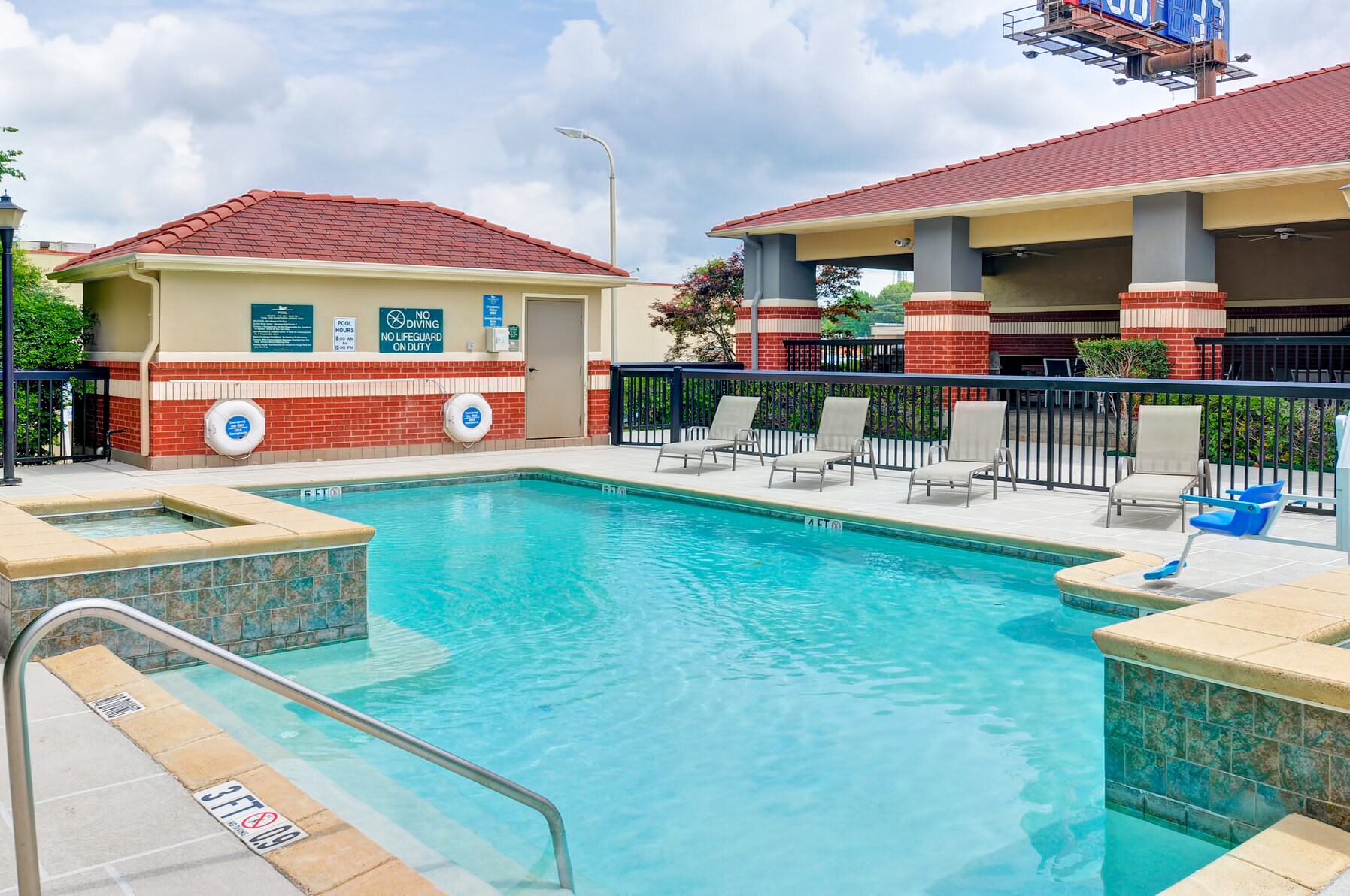 Homewood Suites by Hilton Longview - Tap to explore photos