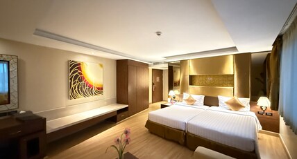 Nova Gold Hotel Room Type - Deluxe Twin with Bathtub