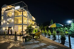 Lakes Nine By Vaishali Deepika