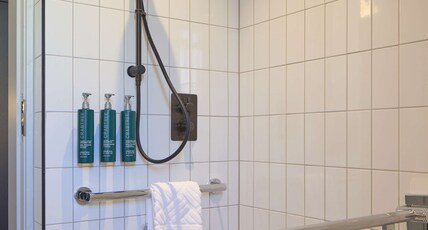 DoubleTree by Hilton Brighton Metropole Room Type - TWIN ACCESSIBLE GUEST ROOM