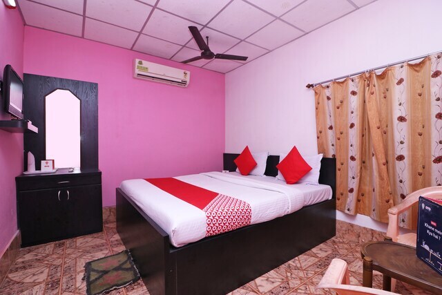 Hotel Shrinjini - Tap to explore photos