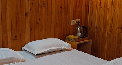 misty mountains cottage Room Type - Bedroom 1