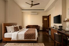 Airport Hotel Tashree Near Yashobhoomi