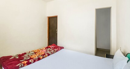 Hotel celebration Room Type - Deluxe Room