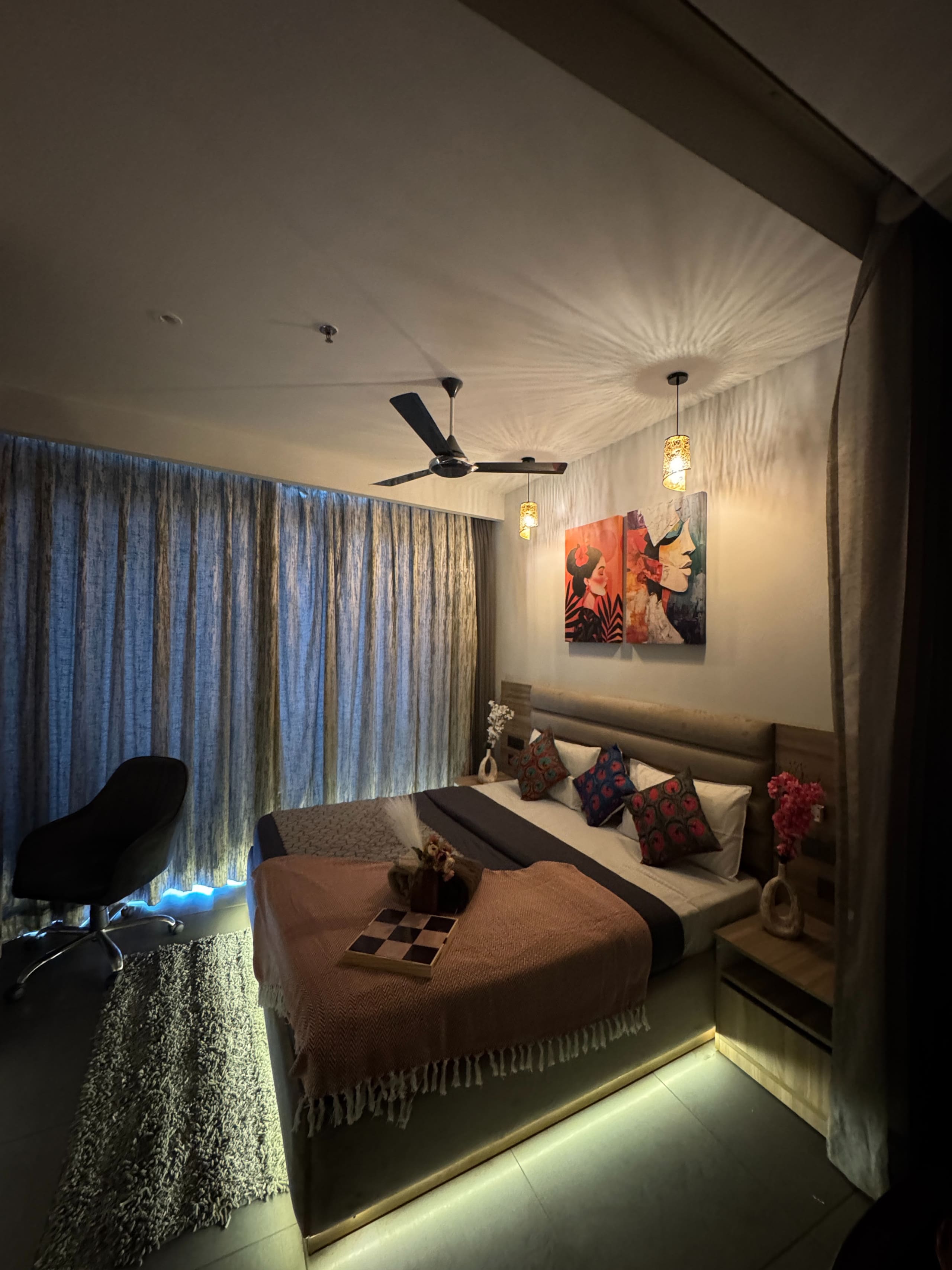 The Luxe Vista Halfday Stay At Supernova Noida - Tap to explore photos