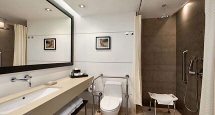 Hilton Bogota Room Type - 1 QN BED ACCESSIBLE ROOM