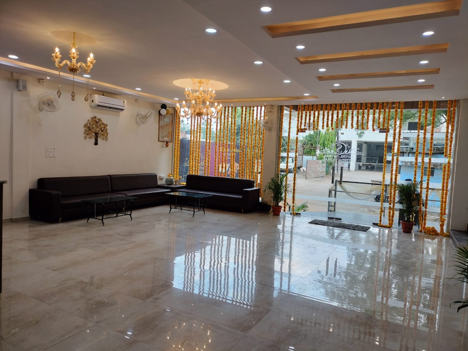Main gallery