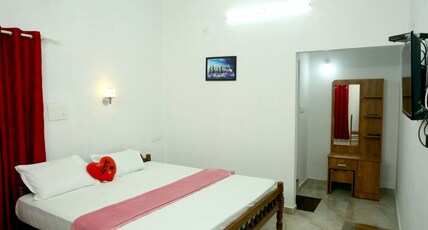 THEKKADY HOMES Room Type - Deluxe Room