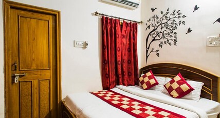 Hotel Gayatri Residency Room Type - Classic Room