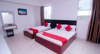Hotel O Mayfair Hotel Room Type - Suite Triple