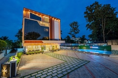 Victoria Suites Airport Hotel