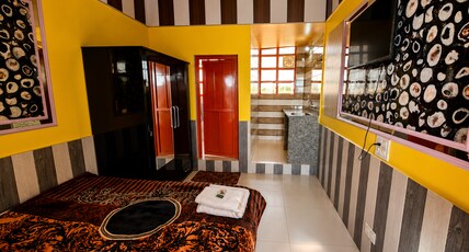 Jaan Hotel and Restaurant Room Type - Deluxe Room 5 Jaan Hotel and Restaurant Room Type - Deluxe Room 5