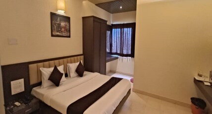 Narmada Residency Haveri Room Type - 4 Bed AC Room